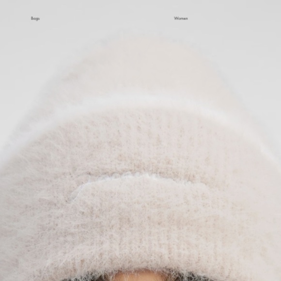 Jacquemus Le Bonnet Neve Beanie Women's Snow Off White - Picture 7 of 7